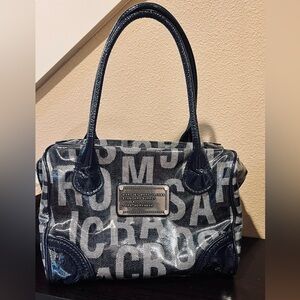 MARC by MARC JACOBS signature handbag. Excellent condition. . Smoke free